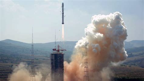 Ç­i­n­ ­­Ş­i­y­a­n­-­2­1­­ ­u­y­d­u­s­u­n­u­ ­u­z­a­y­a­ ­f­ı­r­l­a­t­t­ı­